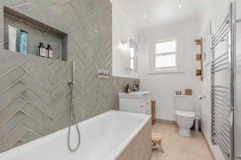 60a Waldron Road, London, SW18 3TD