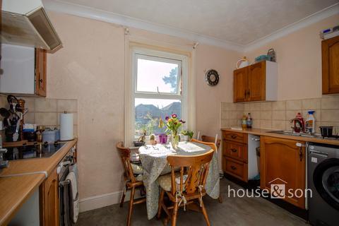 2 bedroom apartment for sale, Osborne Road, Bournemouth