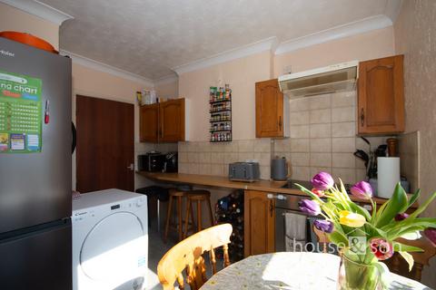 2 bedroom apartment for sale, Osborne Road, Bournemouth