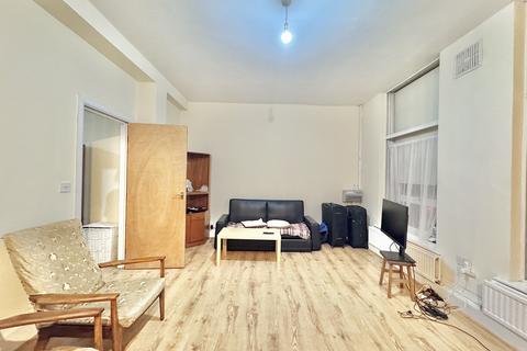 undefined, Roundhay Road, Leeds LS8