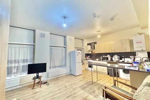 undefined, Roundhay Road, Leeds LS8