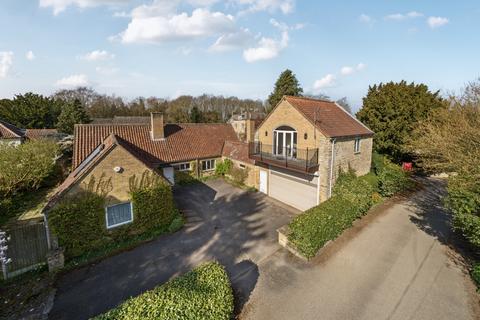 3 bedroom detached bungalow for sale, , Burton, Lincoln, Lincolnshire, LN1