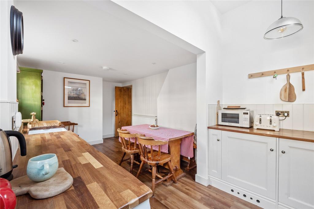 Kitchen/Dining