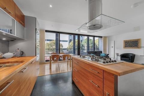 2 bedroom flat for sale, Goswell Road, Islington, London