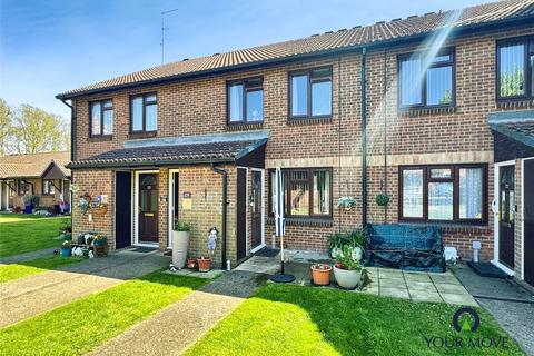 1 bedroom flat for sale, Church Court Grove, Kent CT10
