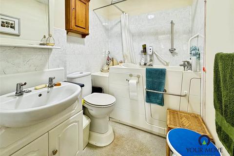 1 bedroom flat for sale, Church Court Grove, Kent CT10