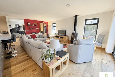 4 bedroom bungalow for sale, High Street, Great Broughton, North Yorkshire