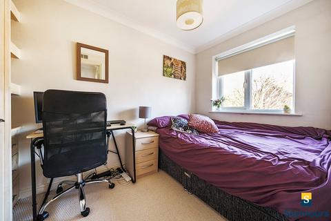 30 Devoil Close, Guildford, GU4 7FG