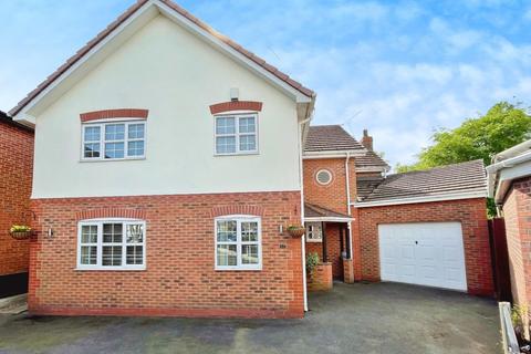 17 Castle Drive, Whitby, Ellesmere Port, CH65 6SJ