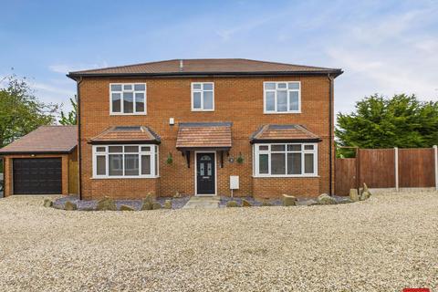 4 bedroom detached house for sale, Stroud Road, Gloucester GL4