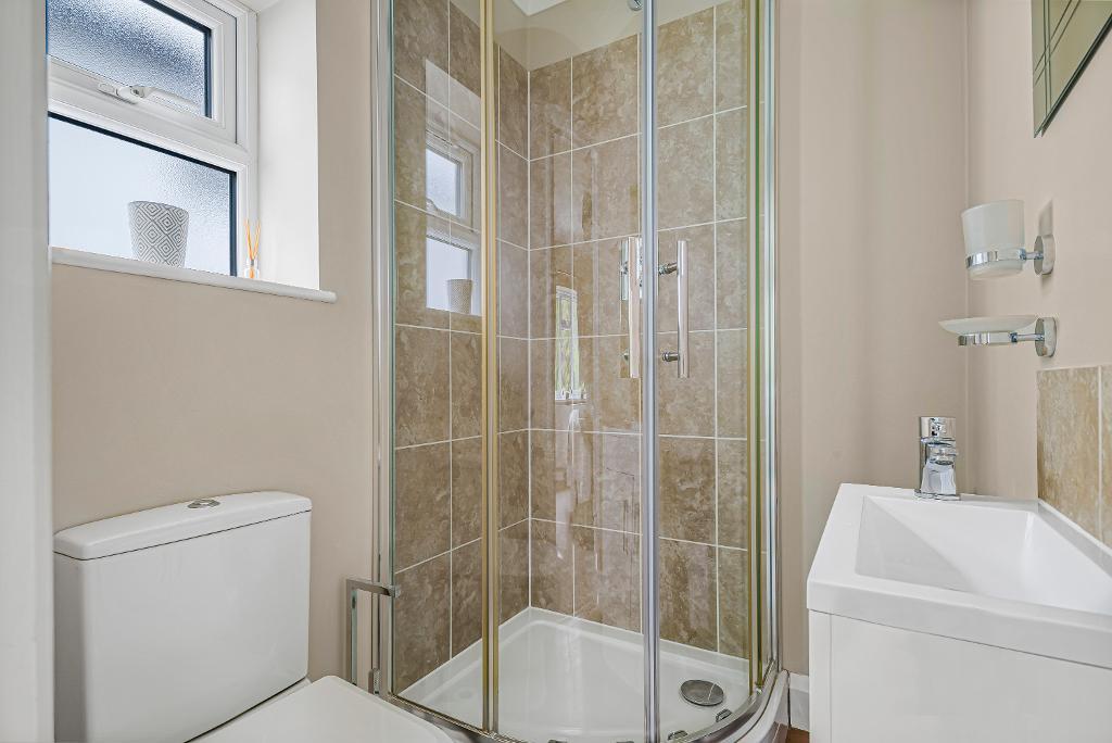 En suite shower room