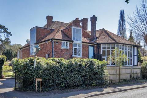 3 bedroom detached house for sale, Angley Road, Cranbrook, Kent, TN17 2LE