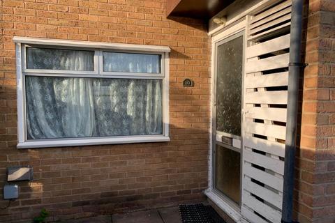 3 bedroom terraced house to rent, Campion Close, Chelylesmore, Coventry
