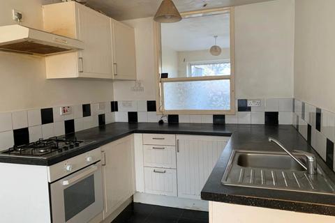 3 bedroom terraced house to rent, Campion Close, Chelylesmore, Coventry