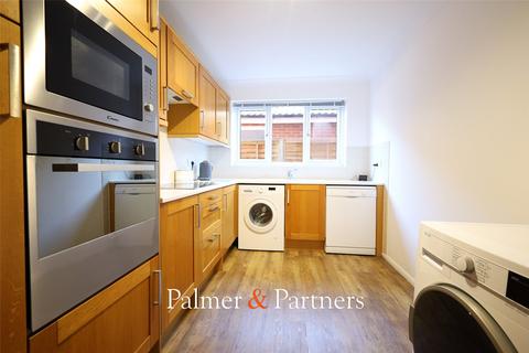 2 bedroom apartment for sale, Dulwich Road, Holland-On-sea, Clacton-on-Sea, Essex, CO15
