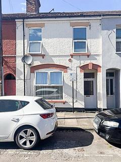 4 bedroom house to rent, Gibbons Road, Bedford