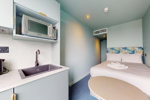 Studio to rent, Uxbridge Road
