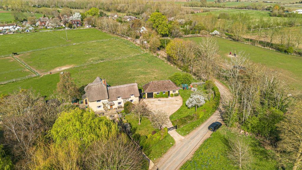 LONG STRAW HOUSE ELEVATE VIEW.jpg
