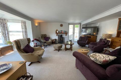 4 bedroom detached house for sale, High Street, Pontardawe, Swansea
