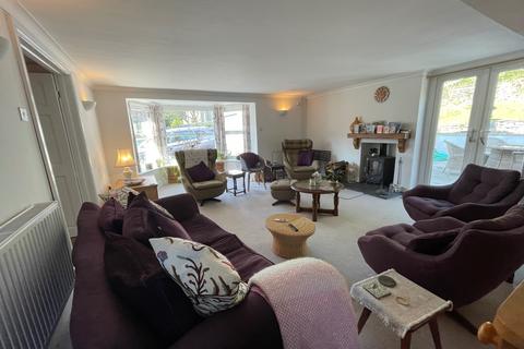4 bedroom detached house for sale, High Street, Pontardawe, Swansea