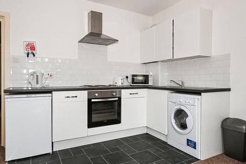 1 bedroom flat to rent, Hill Park Crescent, Devon PL4