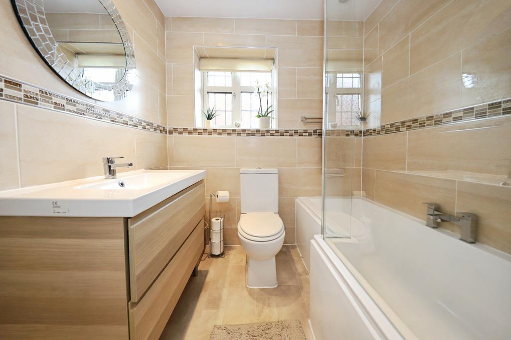 Main Bathroom