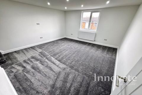 2 bedroom maisonette to rent, Langley High Street, Oldbury B69