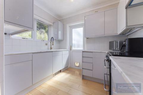 1 Grisedale Close, Purley, CR8 1EL