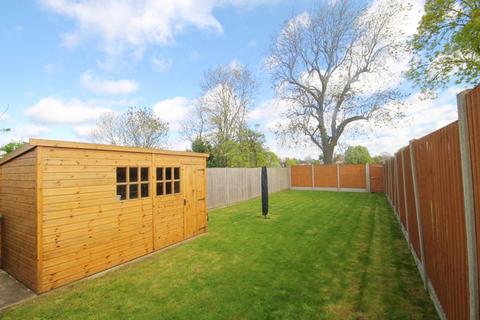 3 bedroom semi-detached house for sale, Daryngton Drive, Greenford