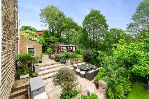 4 bedroom detached house for sale, Delph OL3