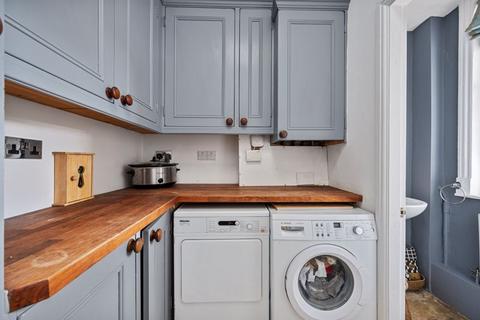 Springwood House Lodge Lane, Delph, Oldham, OL3 5HJ