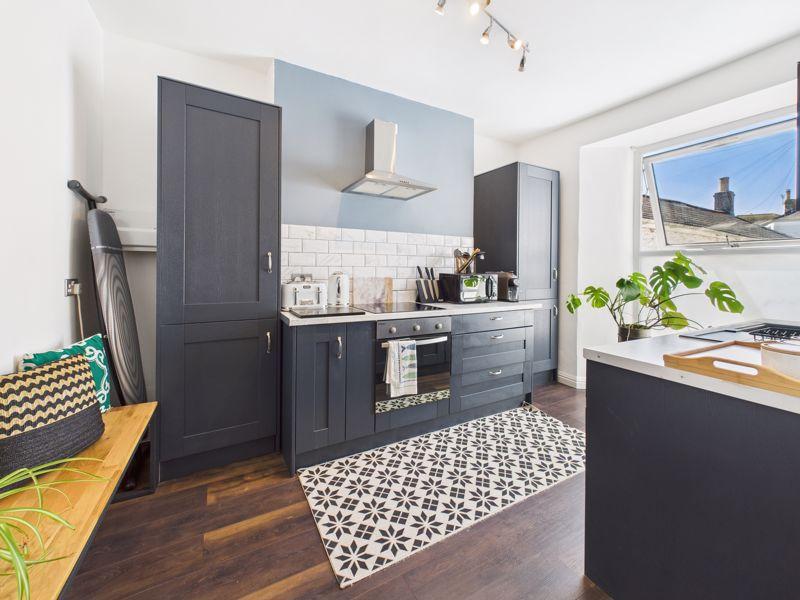 Top flat kitchen