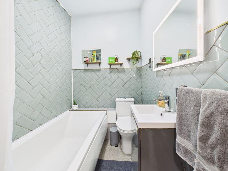 Studio bathroom
