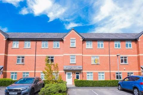 2 bedroom apartment to rent, Pendle Court, Leigh