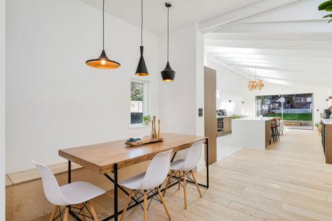 4 bedroom semi-detached house for sale, Somerset Road, Redhill RH1