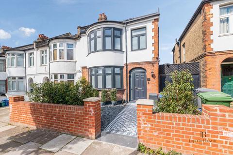 4 bedroom end of terrace house for sale, Bramston Road, NW10