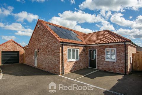 3 bedroom bungalow for sale, Odessa Drive, Doncaster DN5