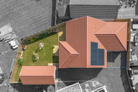 3 bedroom bungalow for sale, Odessa Drive, Doncaster DN5