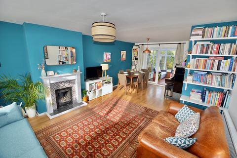 3 bedroom semi-detached house for sale, Percy Road, Warwick CV34