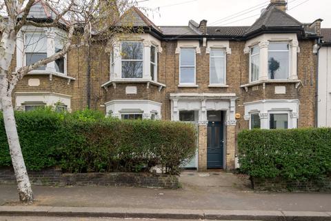 29 Third Avenue, London, E17 9QJ
