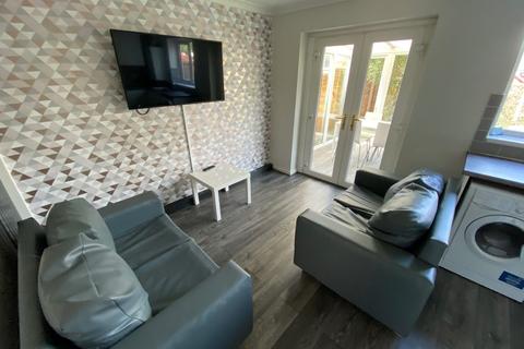 4 bedroom house to rent, Priory Street, Preston PR2