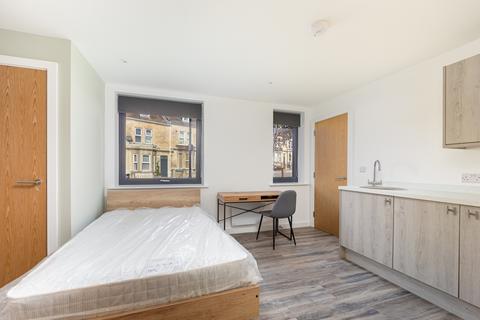 1 bedroom ground floor flat to rent, Livingstone Road, Bath BA2