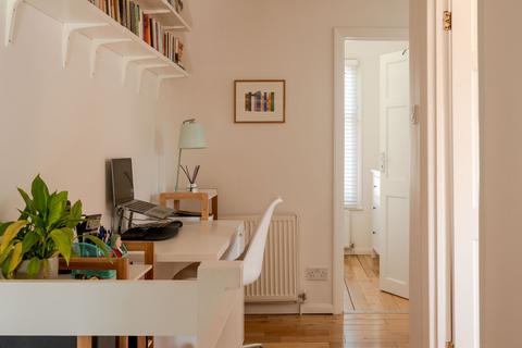 Flat 2, 1 Chichester Road, London, E11 3LH