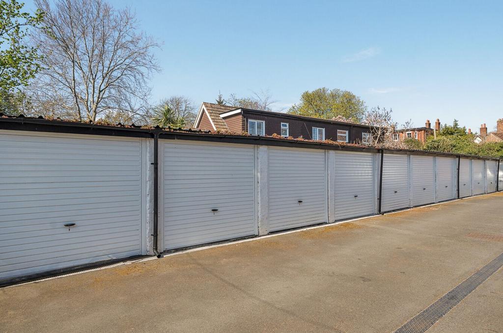 Garage in block