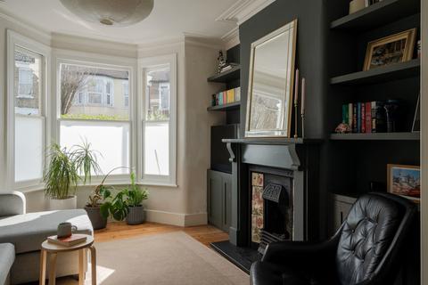 15 Morley Road, London, E10 6LJ