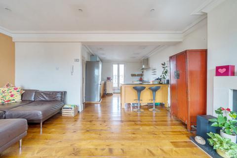 3 bedroom apartment for sale, Wendell Road, London