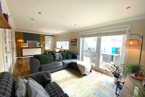 3 bedroom terraced house for sale, Cedar Road, Cumbernauld G67