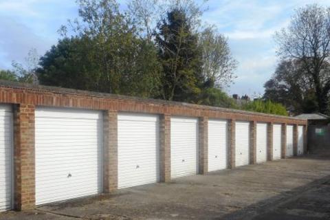 undefined, Garden Road, Dunstable LU6
