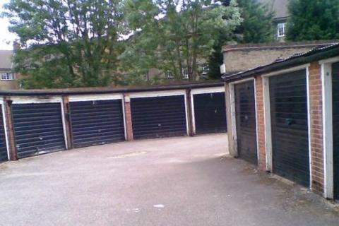 Garage to rent, Sheepcote Road, Harrow HA1