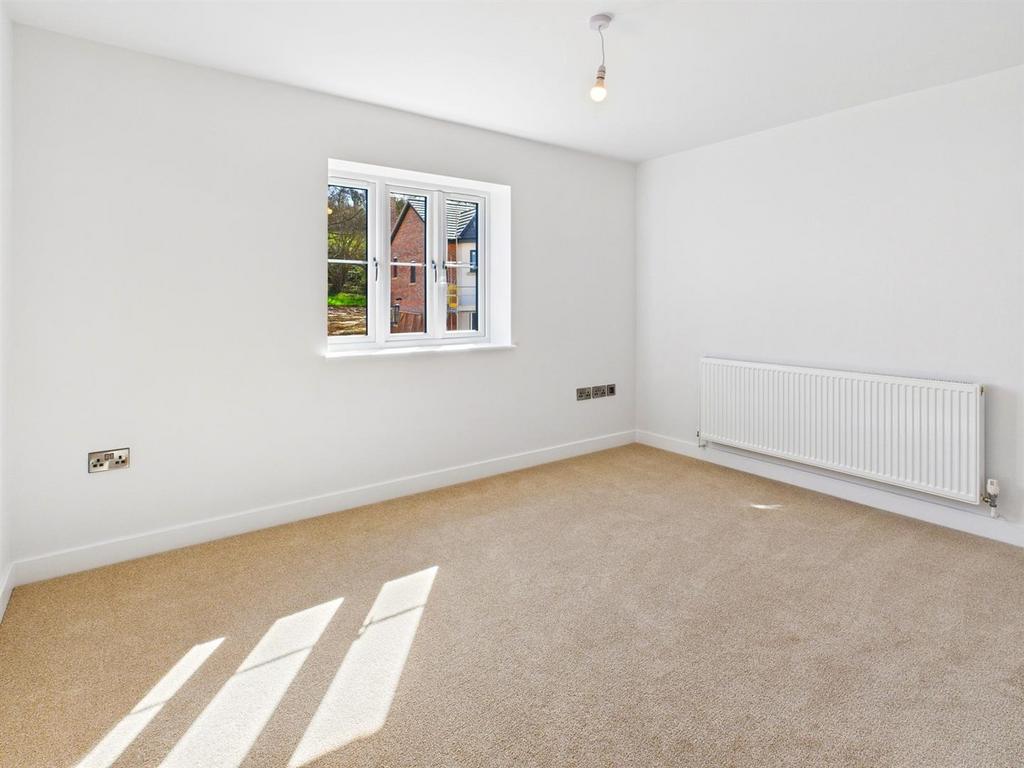 CAM01713 G0-PR0089-STILL012.jpg